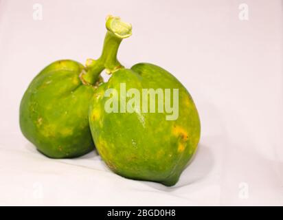 Papayas frais sur une papaye. Sain et savoureux avec de la texture agréable Banque D'Images
