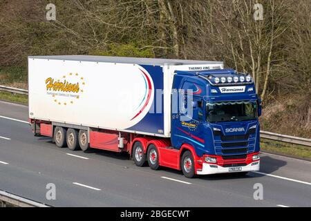 Harrisons Holdings Ltd camions de livraison Haulage, camion alimentaire, transport réfrigéré, camion, transporteur de fret, véhicule Scania S450, transport commercial européen, industrie, M61 à Manchester, Royaume-Uni Banque D'Images