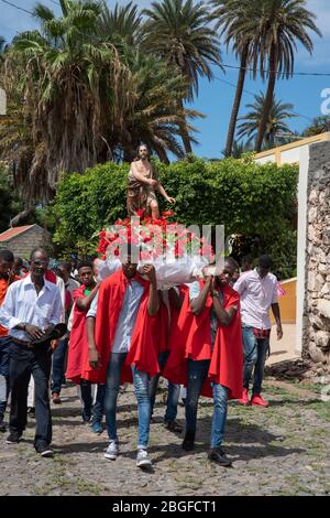 Procession au festival des pêcheurs de Cidade Velha, au Cap-Vert Banque D'Images