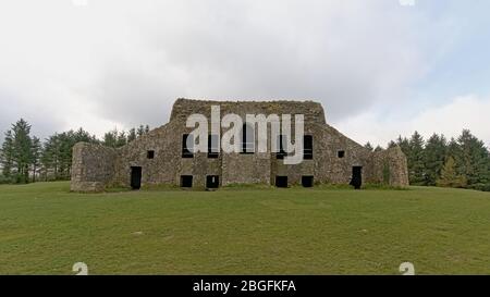 Un club de feu d'enfer, célèbre vieux toron de chasse ruine sur la colline de Montpellier en une journée nuageux à Dublin, en Irlande Banque D'Images