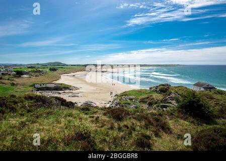 Vue panoramique sur la belle longue plage de sable blanc de Hellestostranden près de la ville de Stavanger, Norvège, mai 2018 Banque D'Images