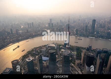 Vue aérienne de shanghai en fin d'après-midi depuis le bâtiment jinmao Banque D'Images