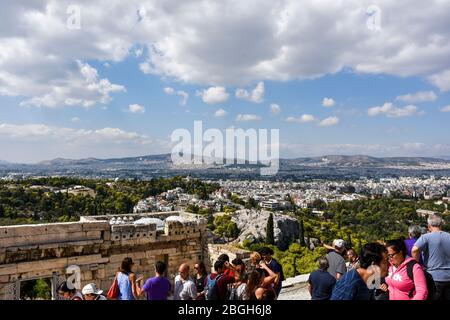 Vue sur la ville d'Athènes depuis l'Acropole Banque D'Images