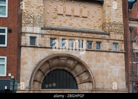 Façade en pierre 1900 Architecture Whitechapel Gallery, 77–82 Whitechapel High Street, Londres E1 7QX par Charles Harrison Townsend Banque D'Images