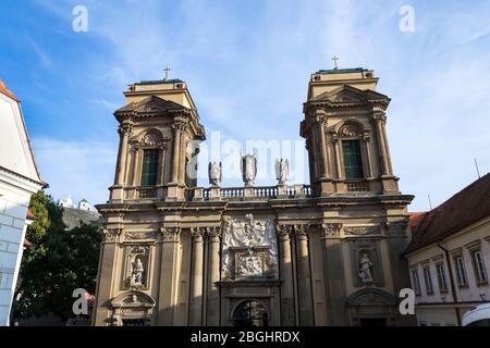 Le monument culturel de la Tombeau de Dietrichstein avec l'église Sainte-Anne, réserve naturelle de la colline Sainte avec la chapelle Saint-Sébastien et la tour de la cloche, Mikulov Banque D'Images