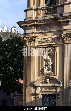 Le monument culturel de la Tombeau de Dietrichstein avec l'église Sainte-Anne, réserve naturelle de la colline Sainte avec la chapelle Saint-Sébastien et la tour de la cloche, Mikulov Banque D'Images