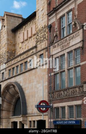 Façade en pierre 1900 Architecture Whitechapel Gallery, 77–82 Whitechapel High Street, Londres E1 7QX par Charles Harrison Townsend Banque D'Images