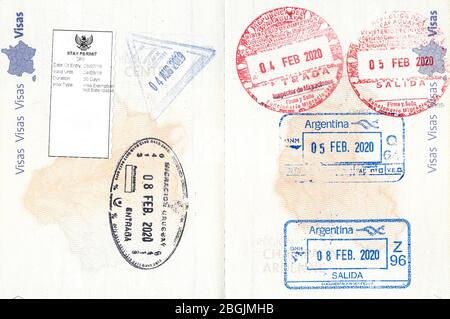 Timbres de l'Indonésie, de l'Uruguay, du Paraguay et de l'Argentine en passeport français Banque D'Images