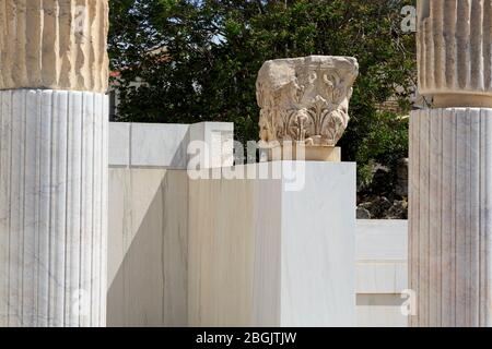 Bibliothèque d'Hadrien, quartier de Monastiraki, Athènes, Attique, Grèce, Europe Banque D'Images