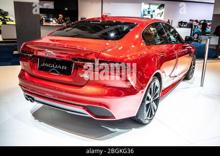 Bruxelles, Belgique, Jan 2020 Jaguar XE 180 se, Brussels Motor Show, berline de luxe compacte à quatre portes fabriquée et commercialisée par Jaguar Banque D'Images