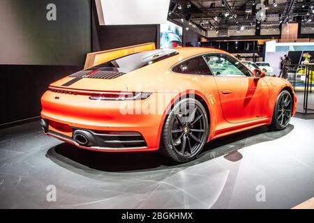 Bruxelles, Belgique, Jan 2020 Porsche 911 Carrera, huitième génération au salon de l'automobile de Bruxelles, série 992 voiture supersport construite par Porsche Banque D'Images