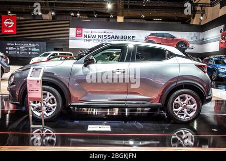 Bruxelles, Belgique, Jan 2020 Nissan Juke II, Brussels Motor Show, 2ème génération, SUV croisé sous-compact produit par Nissan japonais Banque D'Images