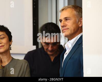 VENISE, ITALIE - 29 AOÛT : Christoph Waltz assiste au photocall du jury lors du 75ème Festival du film de Venise le 29 août 2018 à Venise, Italie. Banque D'Images