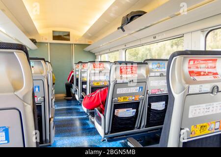 L'intérieur de la ligne Keisei Sky qui livre des passagers de l'aéroport de Narita à la station de métro Ueno au coeur de Tokyo, Japon 7 février 2020 Banque D'Images