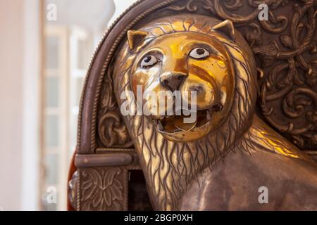 Une décoration de lion sur un cérémonie indienne Howdah (siège éléphant) Banque D'Images