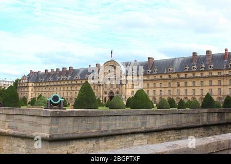 Palais des Invalides à Paris, France. Célèbre monument. Banque D'Images