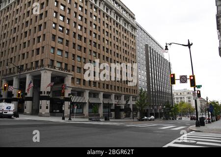 Washington, DC, États-Unis. 21 avril 2020. 4/21/20 - Washington DC.les rues animées normales de Washington DC sont calmes alors que le séjour à la maison est en place pendant la pandémie de COVID 19 se produit. Crédit: Christy Bowe/ZUMA Wire/Alay Live News Banque D'Images