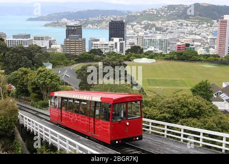 Vue du numéro de voiture 2 sur le téléphérique de Wellington, ou funiculaire, qui relie Lambton Quay à Kelburn, Nouvelle-Zélande, le 20 novembre 2017. Banque D'Images