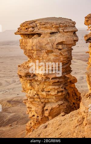 La périphérie du monde (Jebel Fihrayn), escarpement spectaculaire au nord-ouest de Riyad, Arabie Saoudite. Banque D'Images