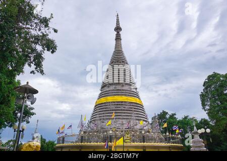 Ce temple a été construit au sommet de la montagne, Khohong Hill. Le corps a été faite par tige d'acier inoxydable, toutes les courbes élégantes et de fioritures, qu'artistique comme il Banque D'Images