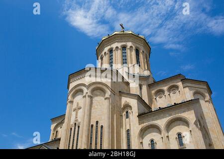 La cathédrale Sainte-Trinité de Tbilissi, connue sous le nom de Sameba, est la principale cathédrale chrétienne orthodoxe géorgienne, située à Tbilissi, la capitale de Geor Banque D'Images