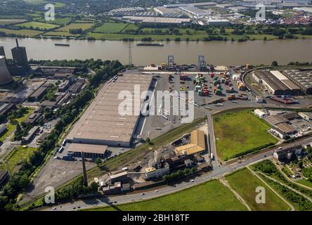 Terminal de conteneurs dans le port du port intérieur Rhein-Ruhr à Richard-Seiffert-Strasse à Duisburg, 09.06.2016, vue aérienne, Allemagne, Rhénanie-du-Nord-Westphalie, Ruhr, Duisburg Banque D'Images