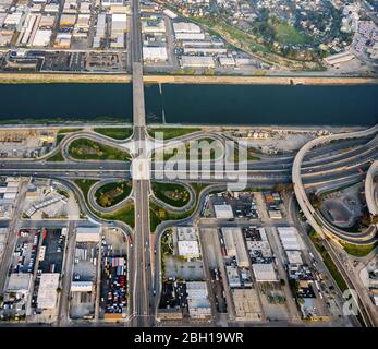 , autoroute interchange de l'Interstate 710 et Pacific Coast Highway à long Beach, 20.03.2016, vue aérienne, États-Unis, Californie, long Beach Banque D'Images