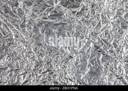 fond plat et texture de la feuille d'aluminium froissé Banque D'Images