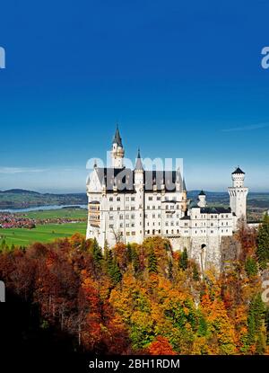 Le château de Neuschwanstein du roi fou Ludwig en Bavière, en Allemagne. Banque D'Images