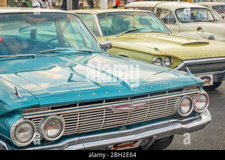 1961 Chevrolet Impala lors d'un spectacle de voitures anciennes à Riyad, en Arabie Saoudite. Banque D'Images