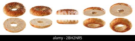 Bagels avec réduction de moitié avec des graines lévitant dans différentes positions isolées sur fond blanc Banque D'Images