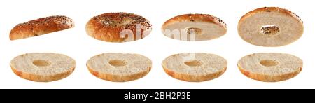 Bagels avec réduction de moitié avec des graines lévitant dans différentes positions isolées sur fond blanc Banque D'Images