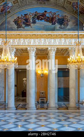 Rome, Italie - 20 août 2017 : Villa Torlonia, les colonnes et décorations de la salle de bal Banque D'Images