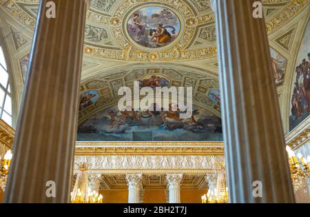 Rome, Italie - 20 août 2017 : Villa Torlonia, détail du plafond de la salle de bal Banque D'Images