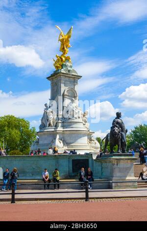 Queen Victoria Memorial Londres Angleterre Buckingham Palace Royaume-Uni Capital River Thames Royaume-Uni Europe eu Banque D'Images