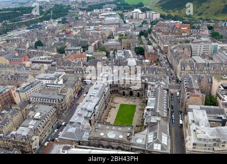 Vue aérienne sur la vieille ville d'Edimbourg Banque D'Images