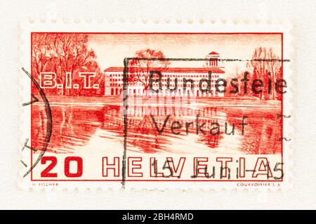 SEATTLE WASHINGTON - 18 avril 2020: 1938 timbre-poste suisse en vue de la construction du Bureau international du travail dans le lac Léman. Scott # 238. Banque D'Images