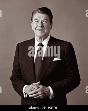Le président Ronald Reagan (1911-2004), 40 e président des États-Unis d'Amérique. Banque D'Images