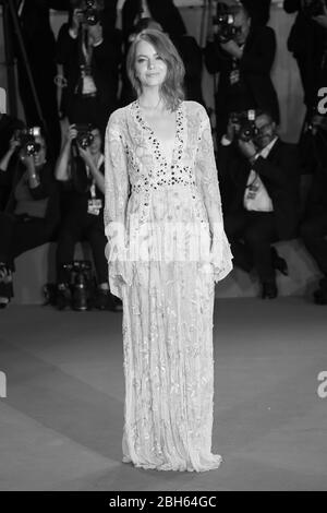 VENISE, ITALIE - 30 AOÛT : Emma Stone assiste au tapis rouge de la projection « les Favoris » lors du 75ème Festival du film de Venise Banque D'Images