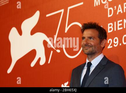 VENISE, ITALIE - 31 AOÛT : Bradley Cooper assiste à la photocall « A Star is Born » lors du 75ème Festival du film de Venise le 31 août 2018 à Venise, Italie Banque D'Images