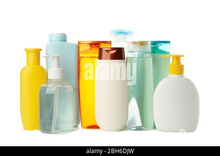 Bouteilles blanches pour cosmétiques isolées sur fond blanc Banque D'Images