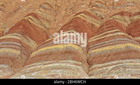 Relief à écran coloré depuis la route touristique. Zhangye-Danxia Qicai Scenic Spot-Gansu-Chine-0821 Banque D'Images