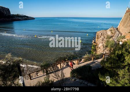 Platja dels Capellans, Camí de Ronda de Salou, Cap de Salou-El Roquer, Salou, Tarragonès, Tarragone, Catalogne Banque D'Images