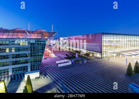 Munich, Allemagne – 26 octobre 2019 : Centre de l'aéroport de Munich MAC et terminal 2 à l'aéroport de Munich (MUC) en Allemagne. Banque D'Images