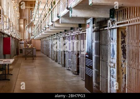 A l'intérieur du bâtiment Cellhouse, San Francisco California USA, 30 mars 2020, vous vous bloquera de la prison de l'île d'Alcatraz Banque D'Images