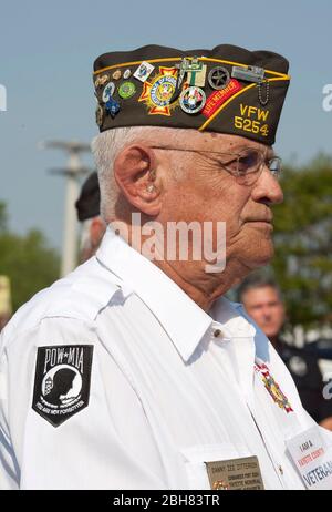 Lagrange Texas Etats-Unis, 3 septembre 2009. Le vétéran Danny Z. Zitterich de Smithville lors d'une cérémonie de découpe de ruban et de dédicace pour une clinique régionale de santé de proximité de l'Administration des vétérans dans le comté de Fayette, à mi-chemin entre Austin et Houston. ©Bob Daemmrich Banque D'Images