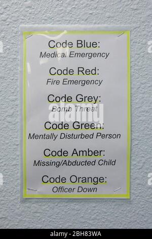 Lagrange Texas Etats-Unis, 3 septembre 2009. Panneau d'urgence de la clinique lors d'une cérémonie de découpe de ruban et de dédicace pour une clinique régionale de santé de proximité de l'Administration des vétérans dans le comté de Fayette, à mi-chemin entre Austin et Houston. ©Bob Daemmrich Banque D'Images