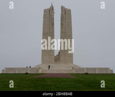 Crête de Vimy, Arras, France : 19 novembre 2012 : le Monument commémoratif national du Canada de la crête de Vimy commémore plus de 11 000 hommes de la Force expéditionnaire canadienne Banque D'Images