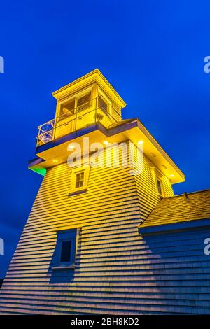 Le Canada, la Nouvelle-Écosse, Liverpool, Fort Point Lighthouse, Dawn Banque D'Images