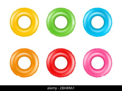 Jeu de bagues de natation colorées. Collection de bagues en caoutchouc gonflables. Jouets d'été flottants. Banque D'Images